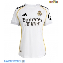Camisa de time de futebol Real Madrid Aurelien Tchouameni #14 Replicas 1º Equipamento Feminina 2025-26 Manga Curta
